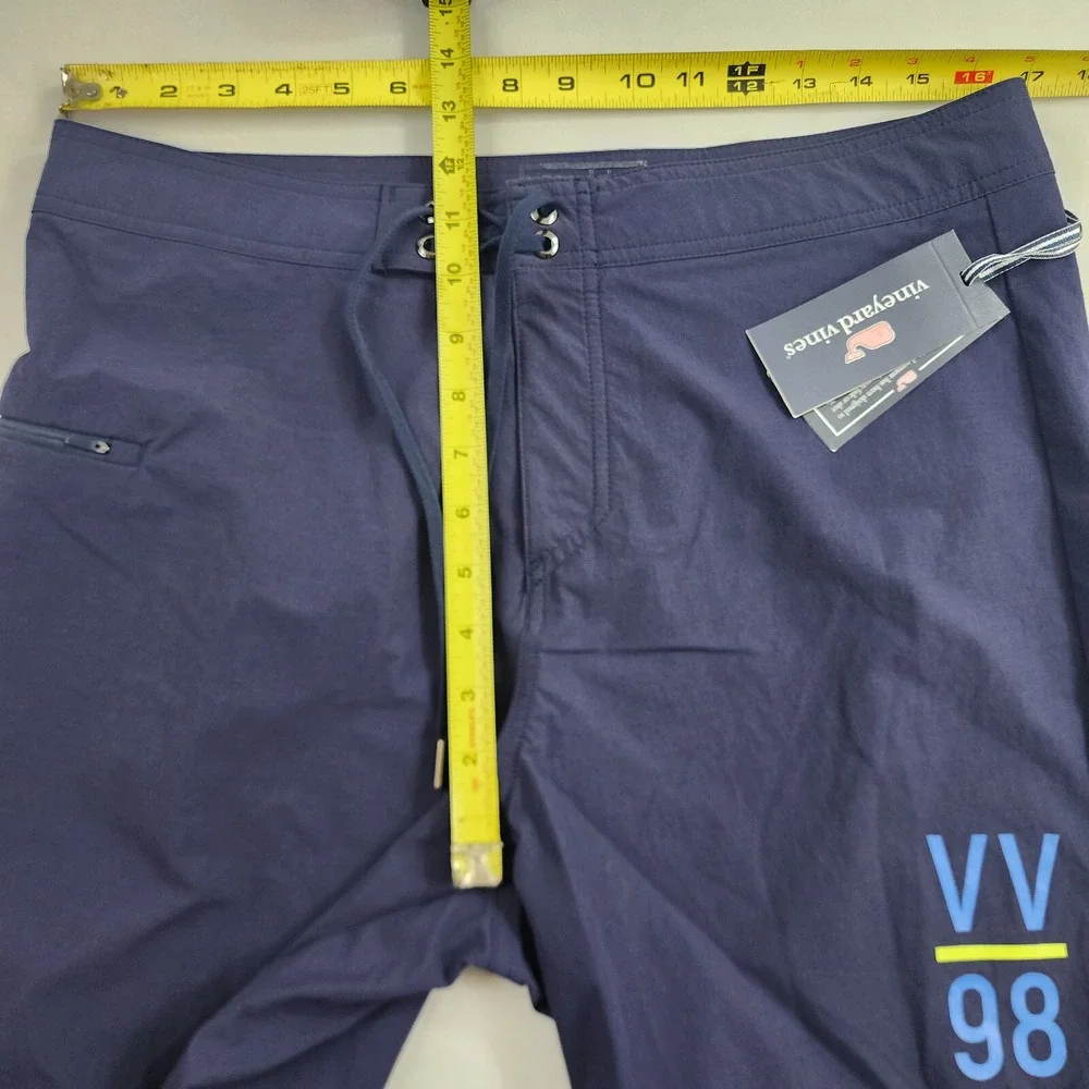 Vineyard Vines Performance VV98 swim trunks shorts W 32 navy pocket zip $98 mens